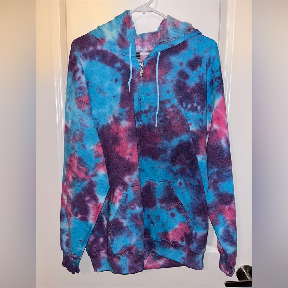 Large tie dye zip up hoodie